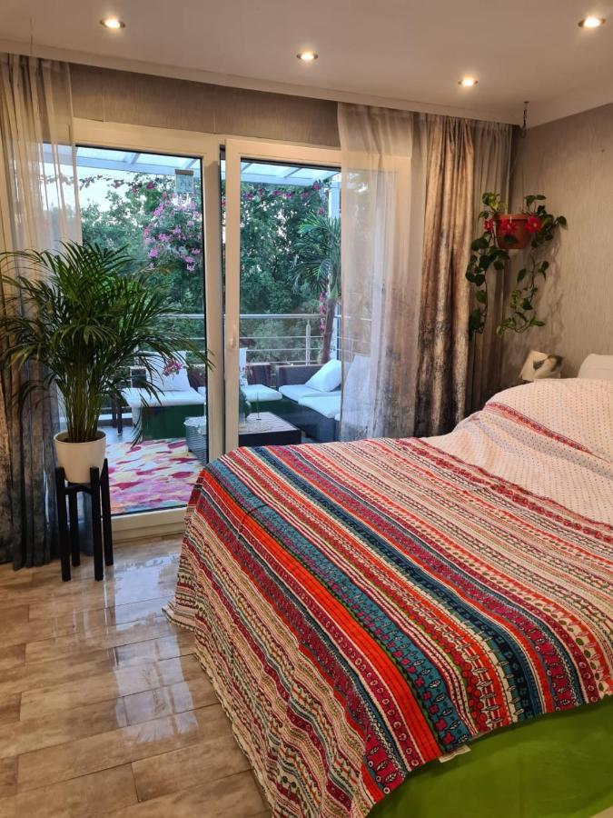 Cozy Room With A Beautiful Garden View Baunatal Exterior foto