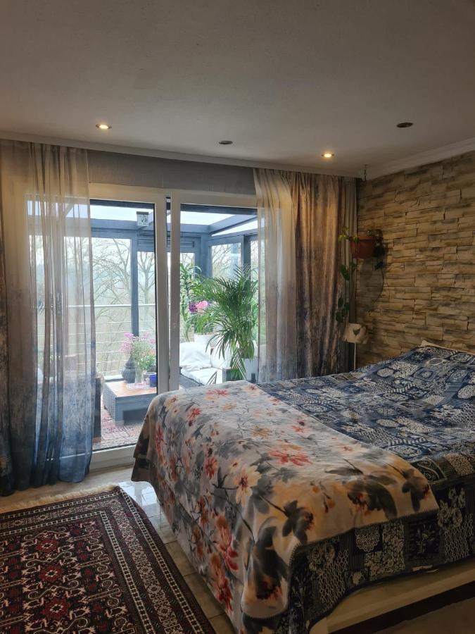 Cozy Room With A Beautiful Garden View Baunatal Exterior foto